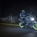 2018-Yamaha-MT-07-EU-Night-Fluo-Action-004