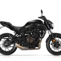 2018-Yamaha-MT-07-EU-Tech-Black-Studio-002