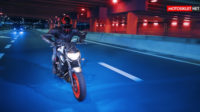 2019-Yamaha-MT07.Colors-01