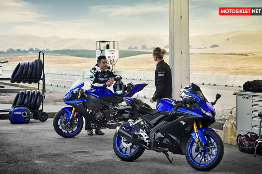 2019-Yamaha-YZF-R125-EU-Yamaha_Blue-Static-007