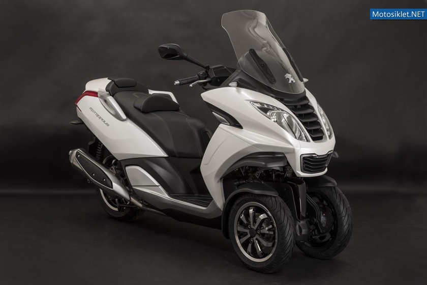 Peugeot-Metropolis-400i-026
