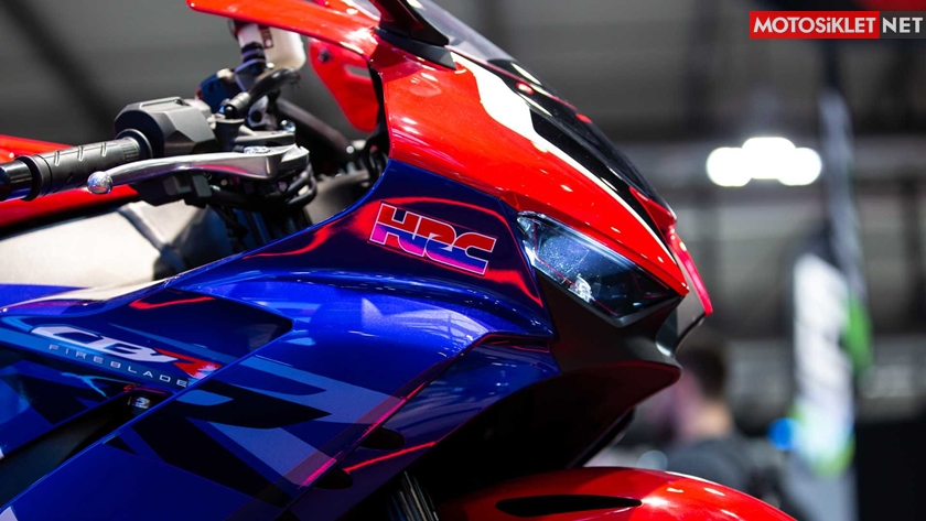 2020-honda-cbr1000rr-03