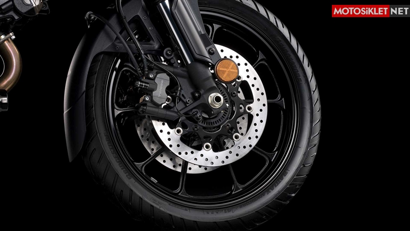2020-Suzuki-V-Strom-1050-15