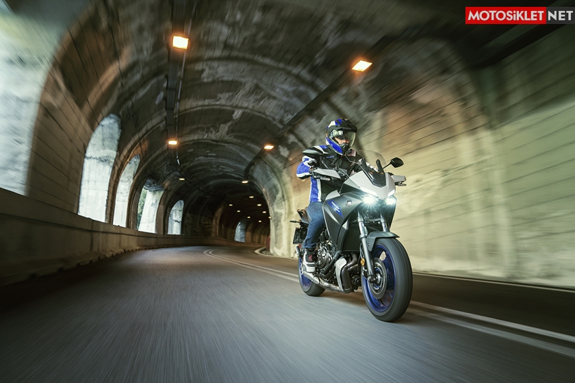 2020-yamaha-tracer-700-02