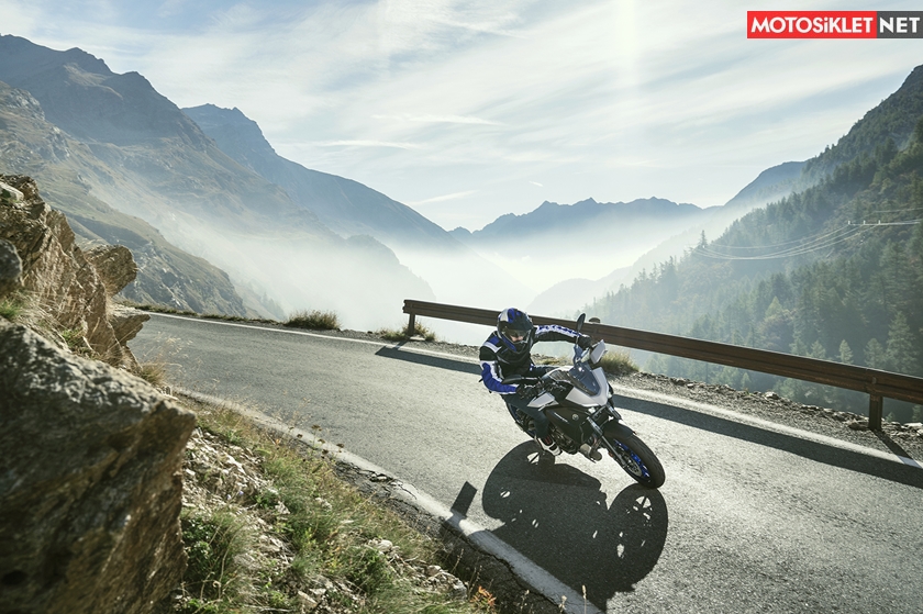 2020-yamaha-tracer-700-06