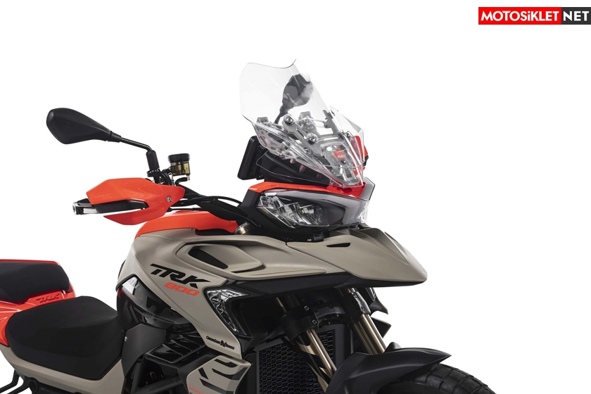 2022-Benelli-TRK-800-10-scaled