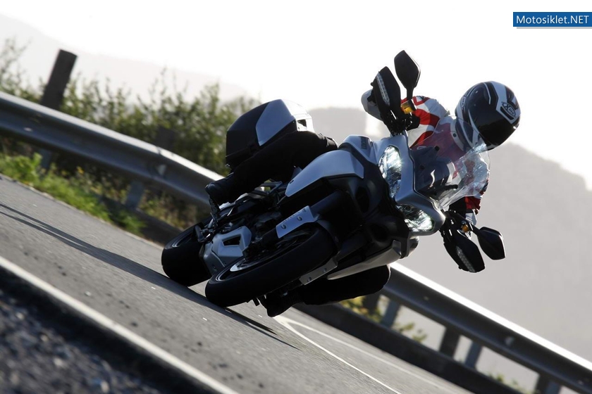 Ducati-Multistrada-1200S-Touring-011