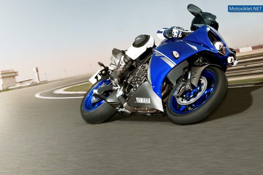 Yamaha-YZF-R1-2013-MaviSeri-001