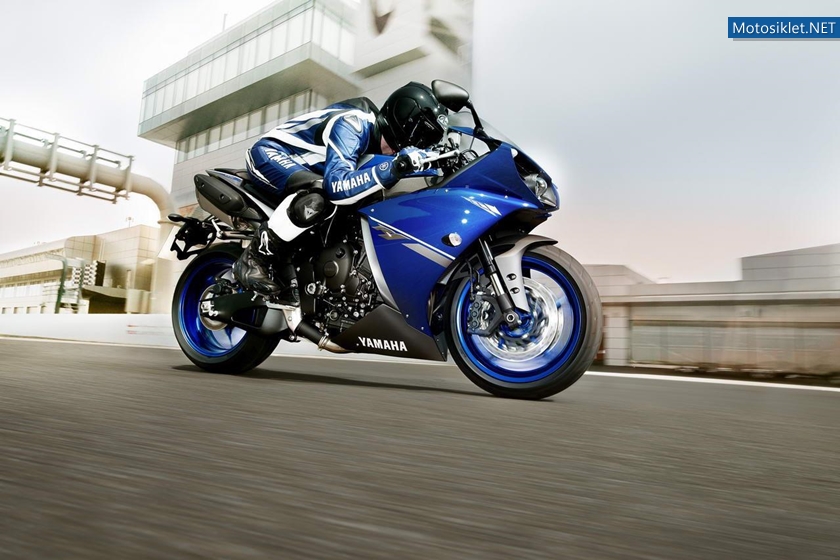Yamaha-YZF-R1-2013-MaviSeri-003