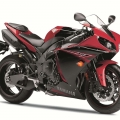 2013-Model-Yamaha-YFZR1-002