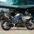 2013-Model-Yamaha-YFZR1-029
