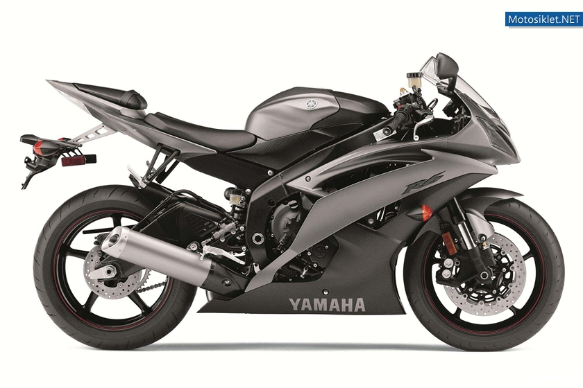 2013-Model-YAMAHA-YZF-R6-009