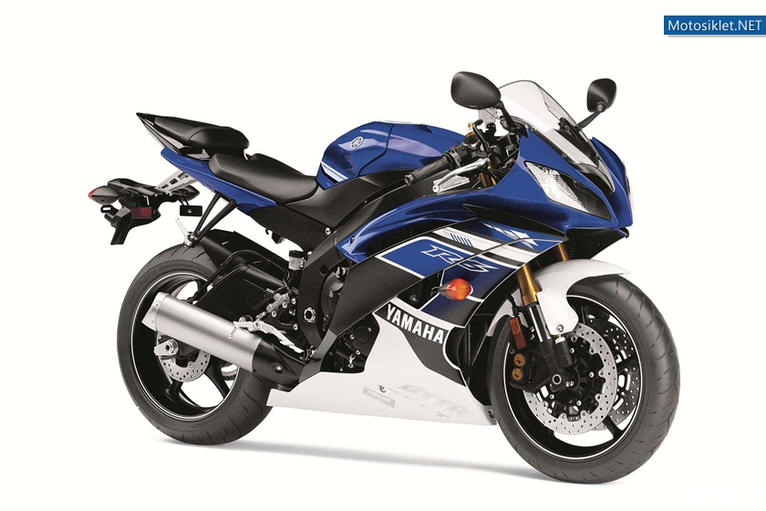 2013-Model-YAMAHA-YZF-R6-019