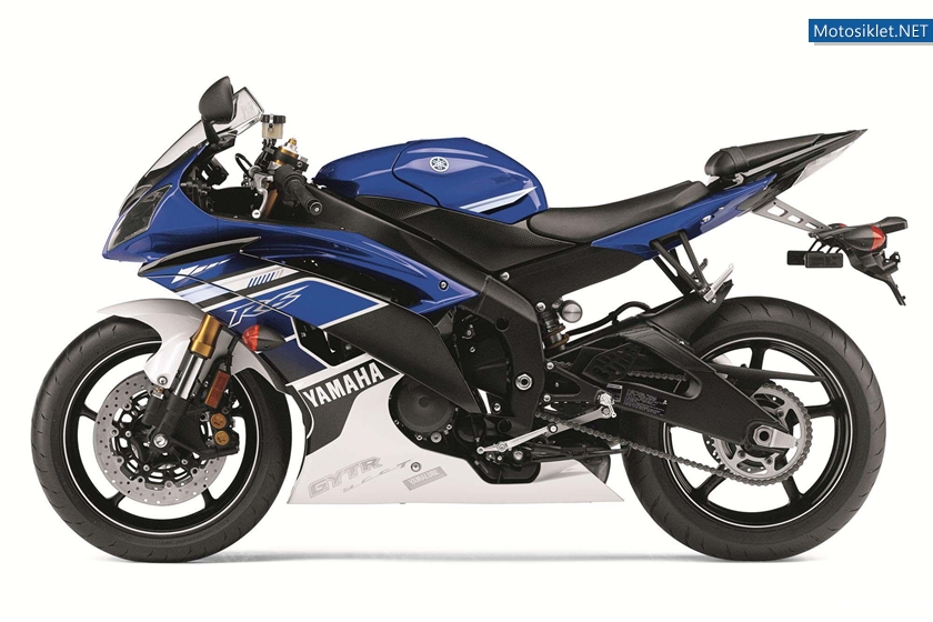 2013-Model-YAMAHA-YZF-R6-030