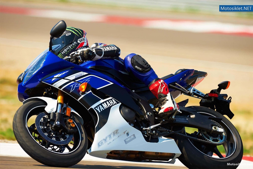 2013-Model-YAMAHA-YZF-R6-035