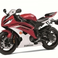 2013-Model-YAMAHA-YZF-R6-026