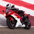 2013-Model-YAMAHA-YZF-R6-027
