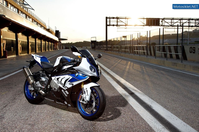 BMW-HP4-2013-Model-048