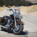 HarleyDavidson-FLHR-RoadKing-2013-Model-003