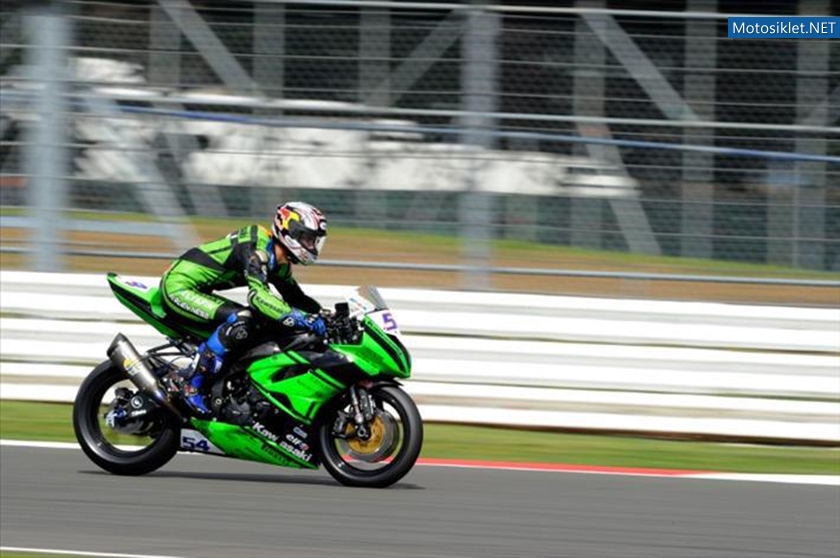 KenanSofuoglu-Silverstone2012WSS-005