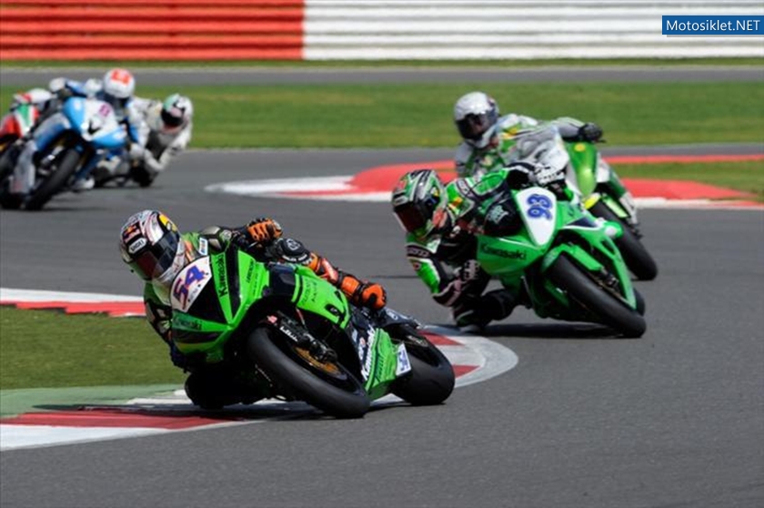 KenanSofuoglu-Silverstone2012WSS-010