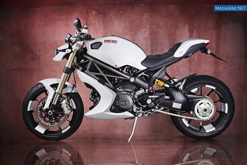 DucatiMonster-1100EvoBulgari-by-Vilner-015