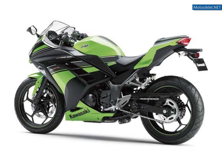2013-KawasakiNinja-250R-027