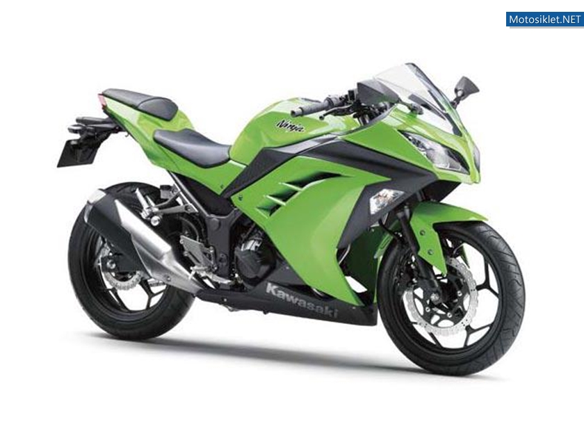 2013-KawasakiNinja-250R-075