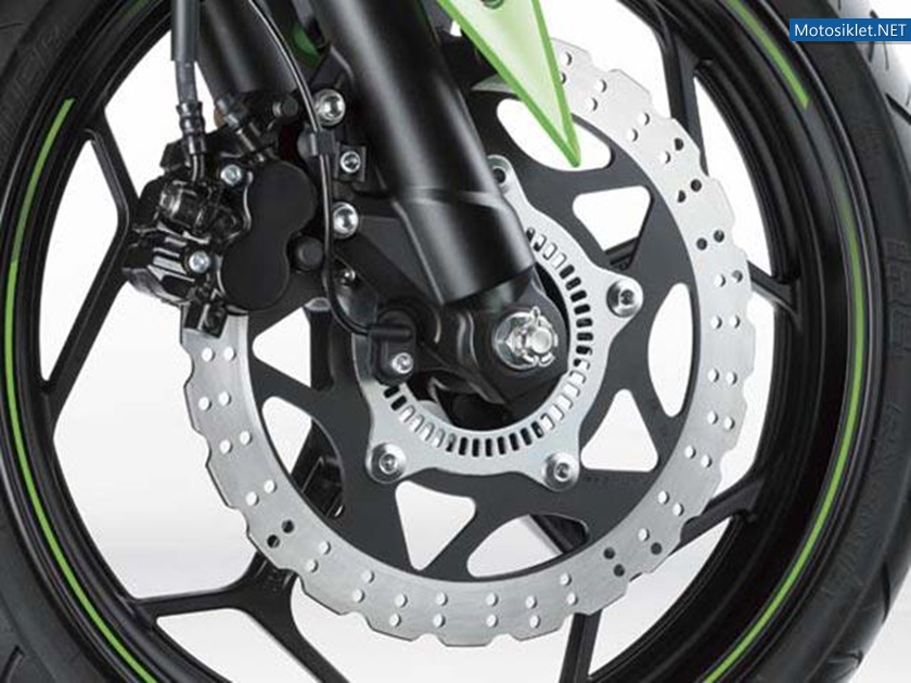 2013-KawasakiNinja-250R-083