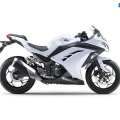 2013-KawasakiNinja-250R-007