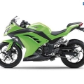 2013-KawasakiNinja-250R-009