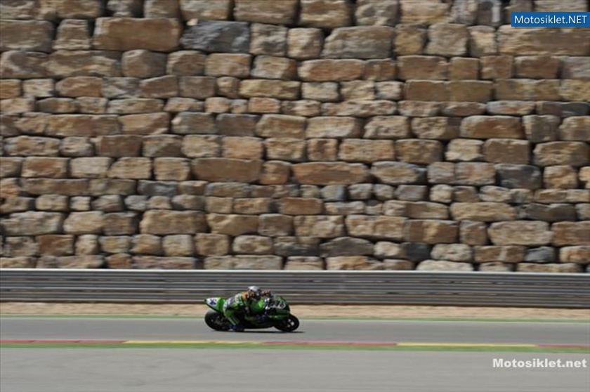KenanSofuoglu-Supersport-Aragon-2012-001