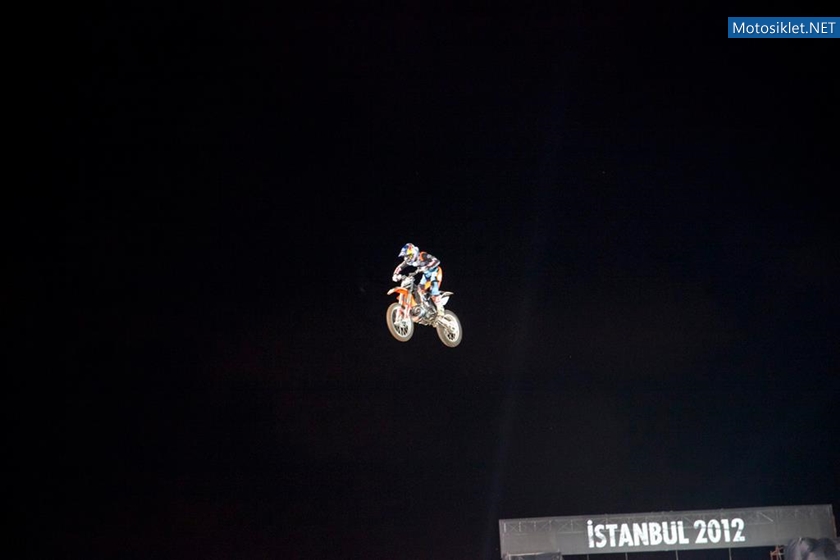 RedBull-XFighters-istanbul-2012-014
