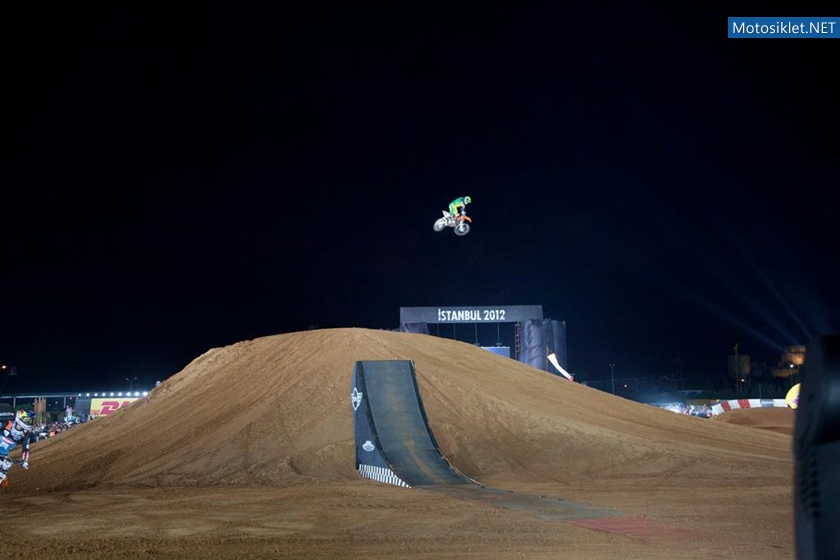 RedBull-XFighters-istanbul-2012-020