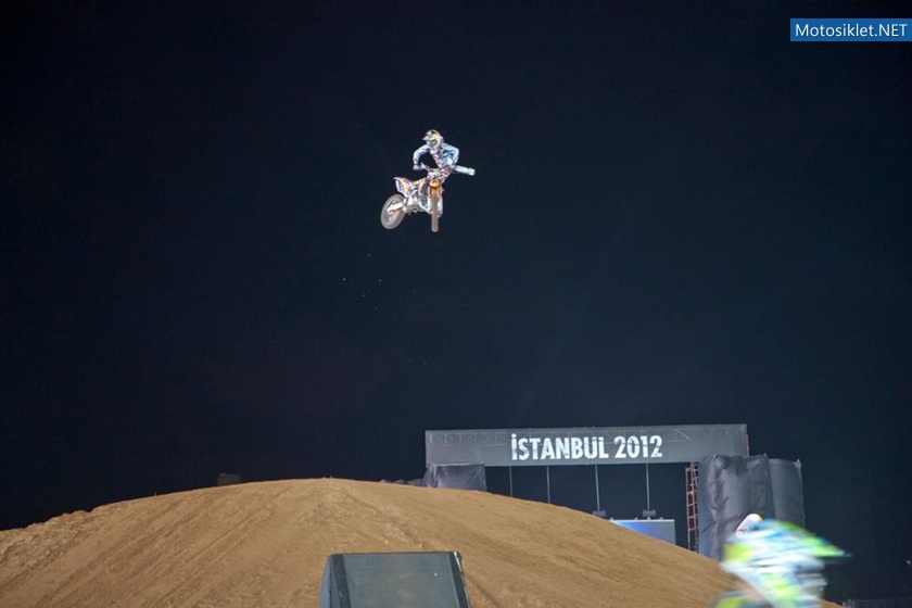 RedBull-XFighters-istanbul-2012-039