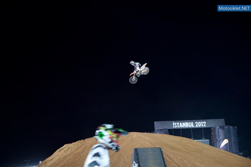 RedBull-XFighters-istanbul-2012-042