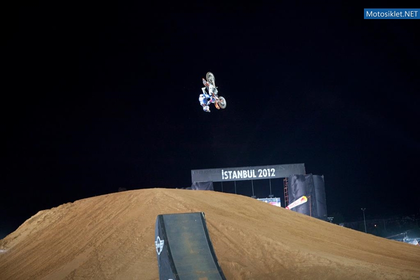 RedBull-XFighters-istanbul-2012-068