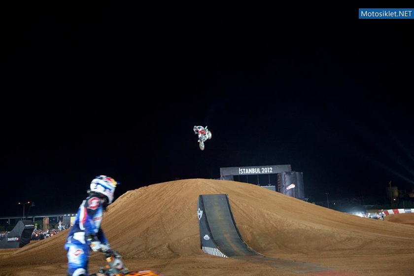 RedBull-XFighters-istanbul-2012-089