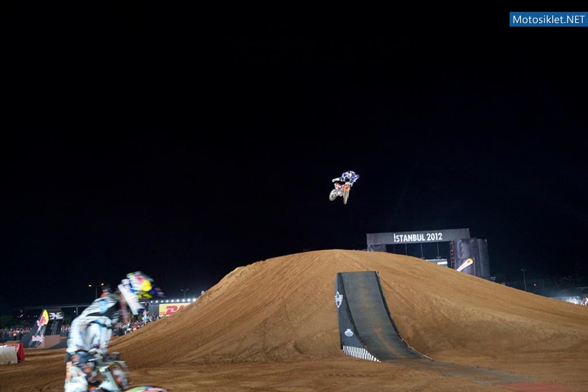 RedBull-XFighters-istanbul-2012-097