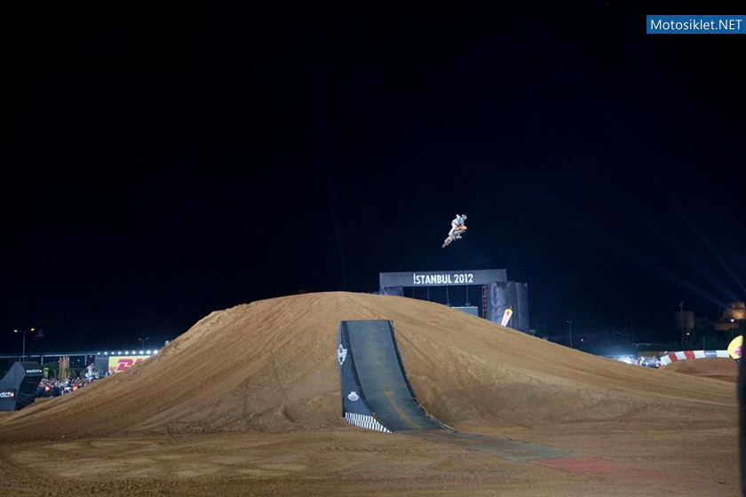RedBull-XFighters-istanbul-2012-110
