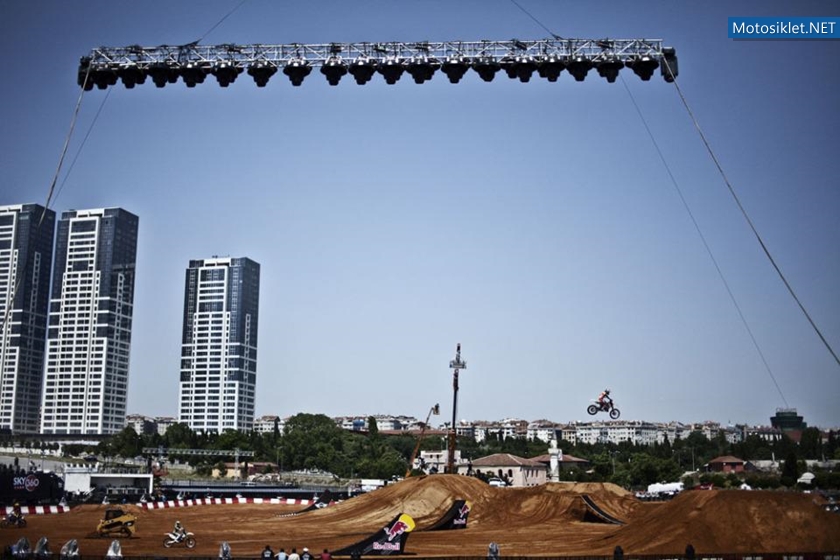 RedBull-XFighters-istanbul-2012-175