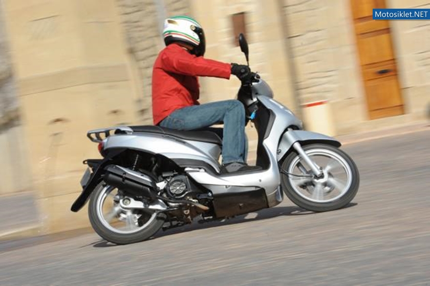 Peugeot-Tweet-Scooter-151cc-003