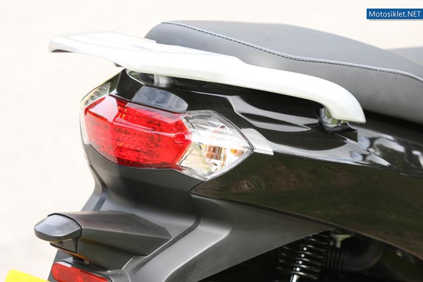 Peugeot-Tweet-Scooter-151cc-016
