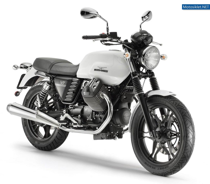 Moto-Guzzi-V7-Stone-2012-029