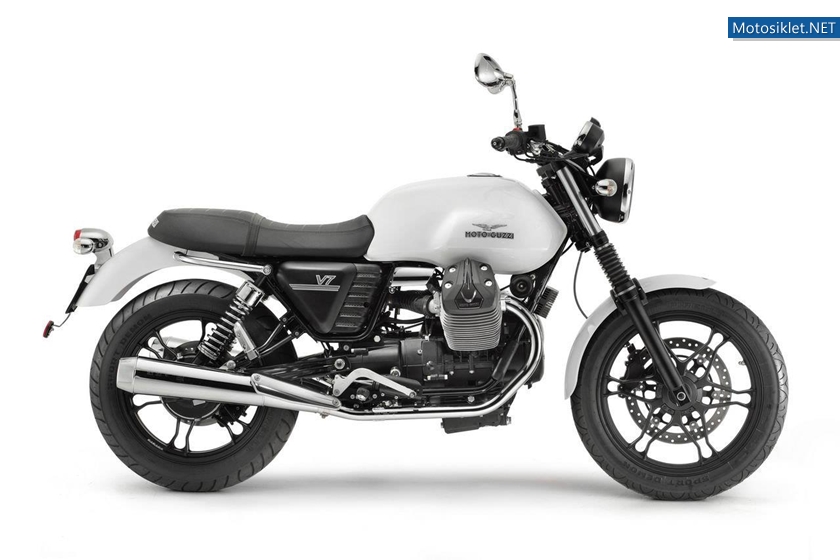 Moto-Guzzi-V7-Stone-2012-040