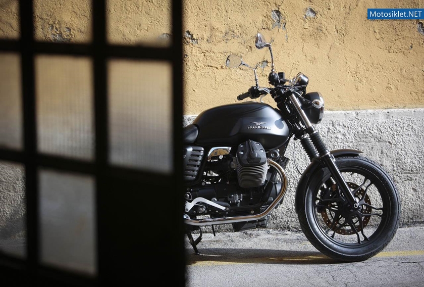 Moto-Guzzi-V7-Stone-2012-054