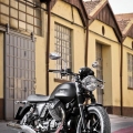 Moto-Guzzi-V7-Stone-2012-001