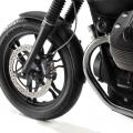 Moto-Guzzi-V7-Stone-2012-002