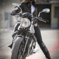 Moto-Guzzi-V7-Stone-2012-022