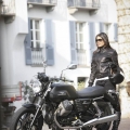 Moto-Guzzi-V7-Stone-2012-030